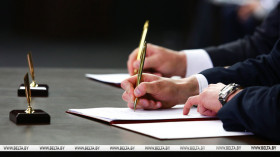 Belarus, Kazakhstan sign contracts, agreements worth $160m