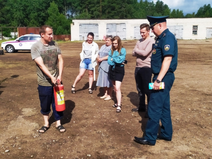 Браслав. В поле со знаниями о безопасности