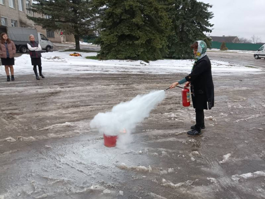 Браслав. Сотрудникам автотранспортного предприятия о вопросах пожарной безопасности