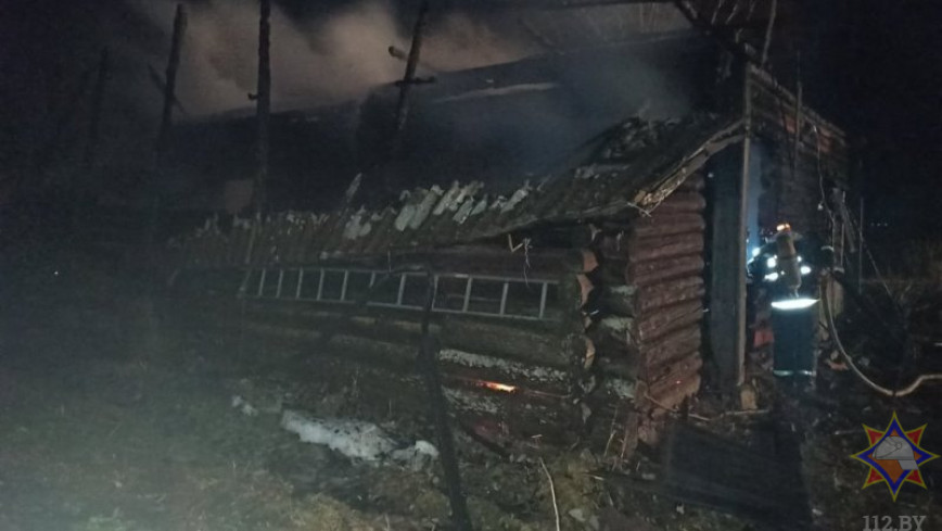 На пожаре в Шумилинском районе двое мужчин погибли из-за неосторожности при курении